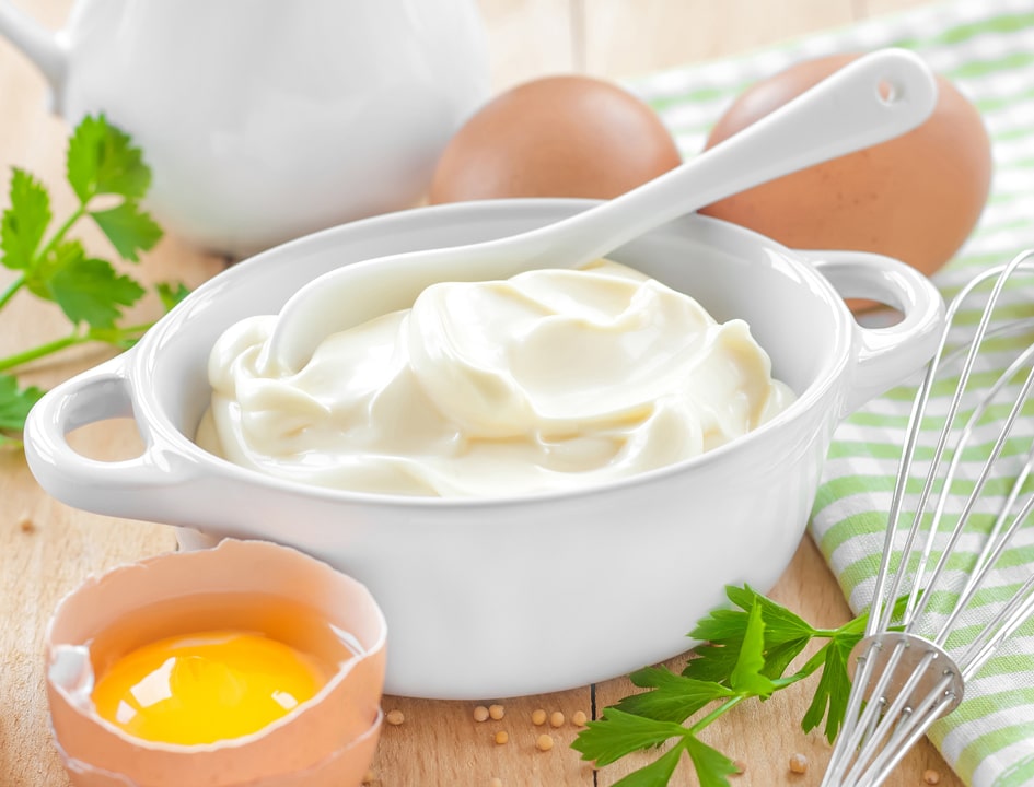 Mayo in bowl