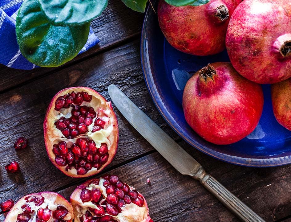 anti-aging foods pomegranate