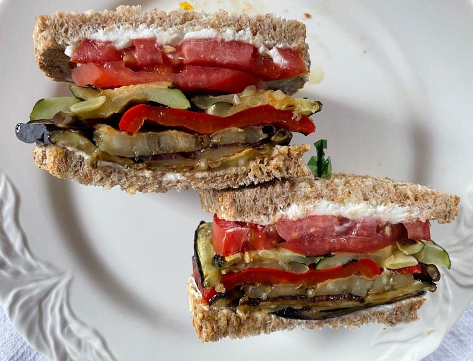 grilled veggie sandwich